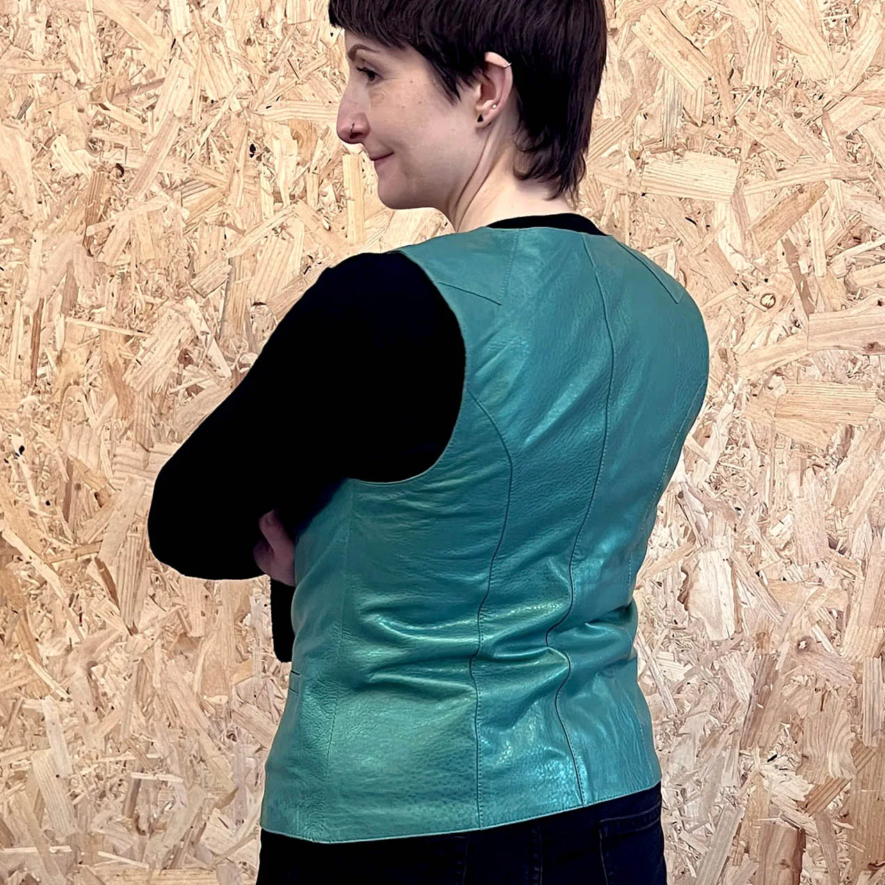 JEPKE Leather Waistcoat / Teal Sheen