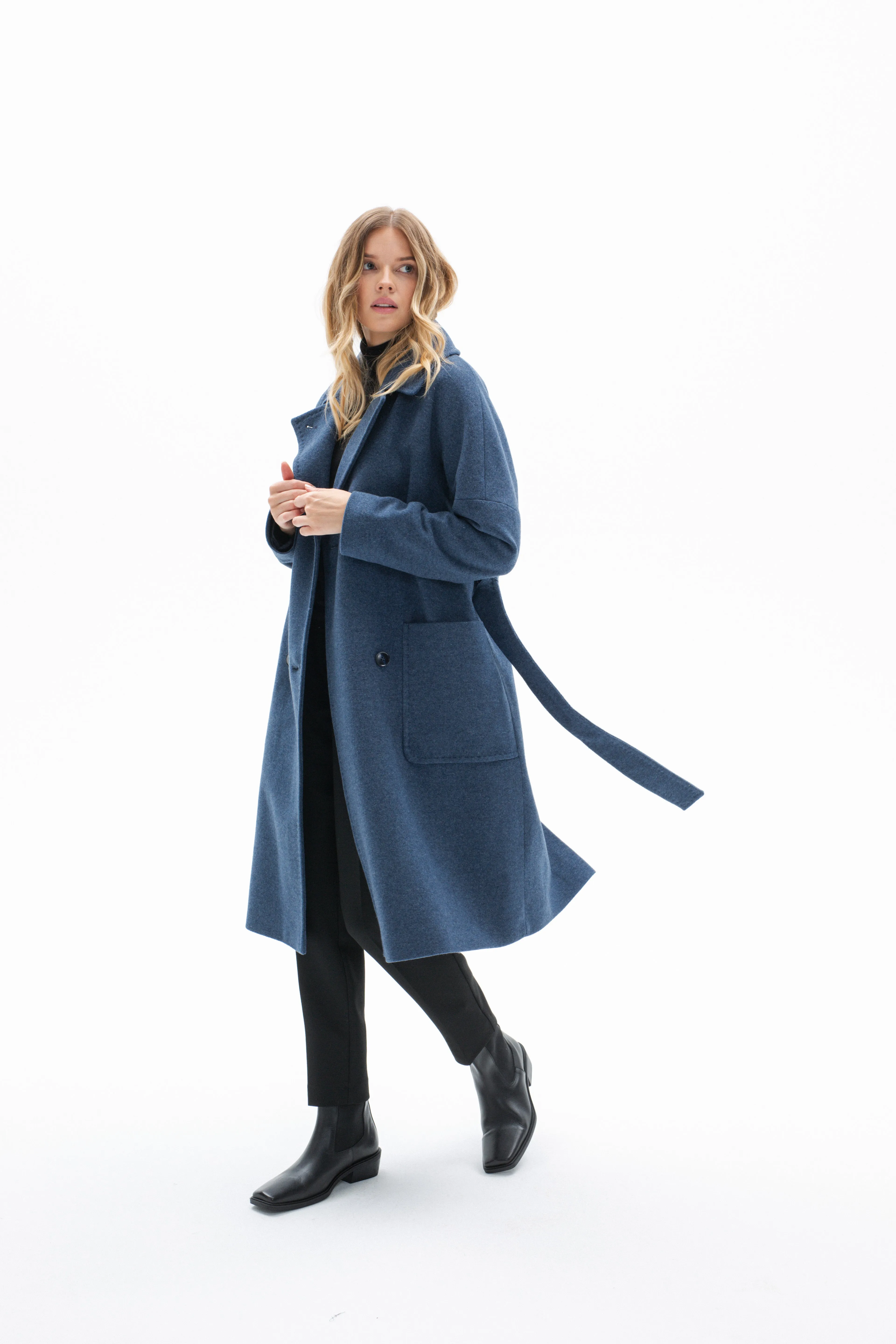 WOOL BLUE COAT WITH PATCH POCKETS